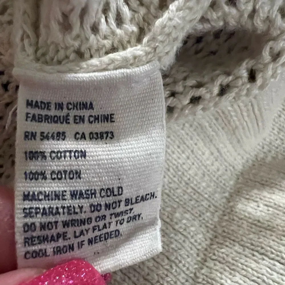 American Eagle zip up cream colored sweater size large